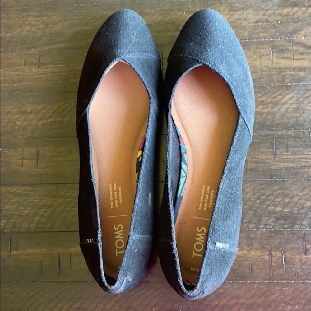 TOMS dress shoes